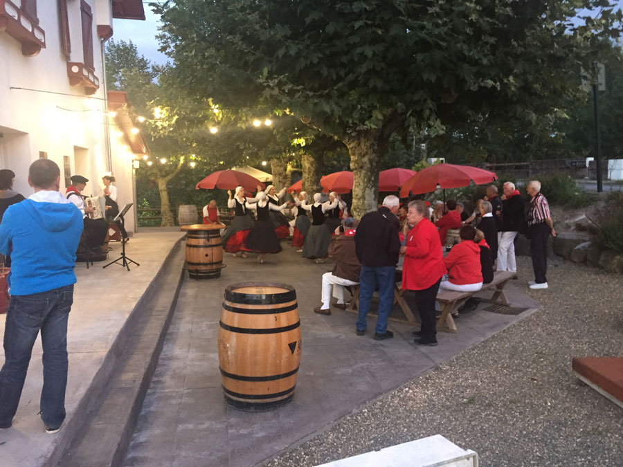 ZUZULUA - Restaurant • Bar • Tapas