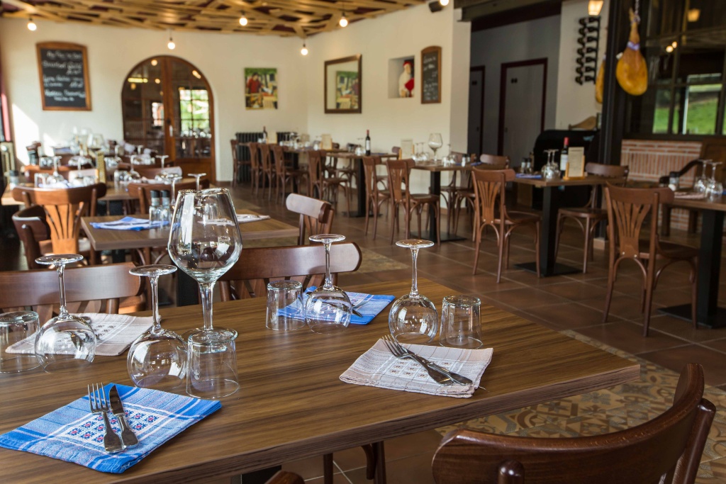 ZUZULUA - Restaurant • Bar • Tapas